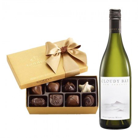 Cloudy Bay Wine with Godiva 8pc Chocolate Gift