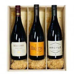 Pinot Noir Wine Gift Set