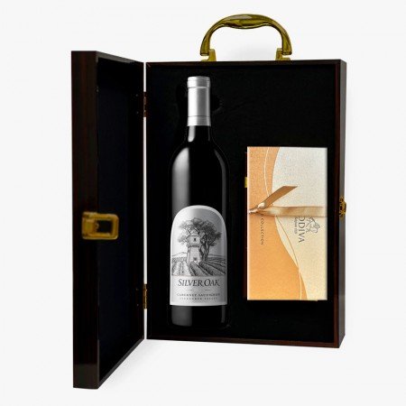 Silver Oak Alexander Valley Cabernet Sauvignon Wine Gift Set