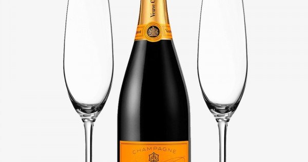 Send Veuve Clicquot Champagne Gift Set with Flutes Online