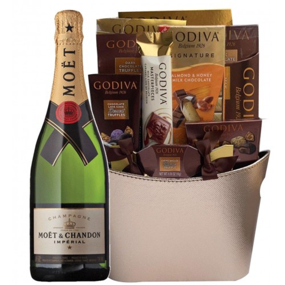 Moët & Chandon Impérial Brut Champagne Gift Basket Wine and Champagne