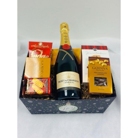 Shop Moet & Chandon Gift Sets And Baskets - Fast Delivery