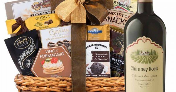 Valentine's Day Cabernet & Snack Collection