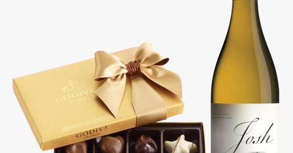 https://www.wineandchampagnegifts.com/image/cache/catalog/wine-gift-basket/josh-cellars-chardonnay-wine-gift-set-600x315w.jpeg