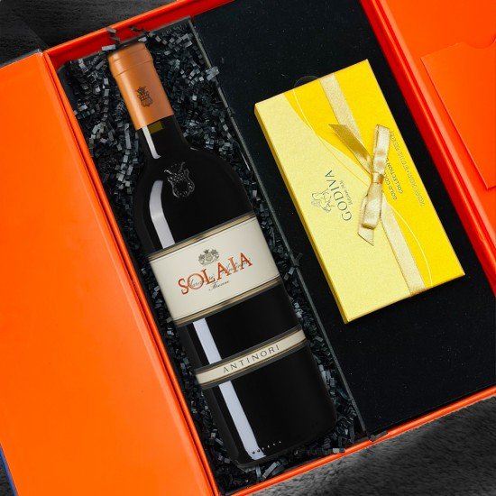 2018 Antinori Solaia Wine And Godiva 8-Piece Christmas Gift Box